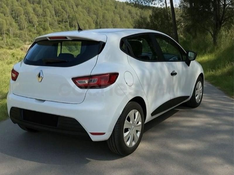 Usado Renault Clio IV Life 75 CV (55 kW) 2017 Blanco Berlina