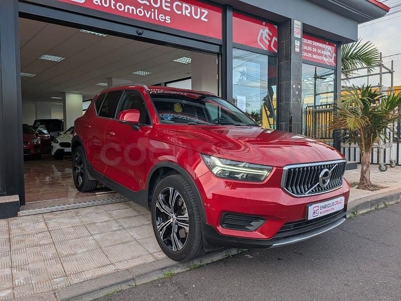 Usado Volvo XC40 Plus 262 CV (192 kW) 2022 Granate SUV