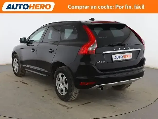 Usado Volvo XC60 Kinetic 136 CV (100 kW) 2014 Negro SUV