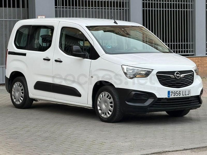 Usado Opel Combo Life Expression 102 CV (75 kW) 2020 Blanco Monovolumen