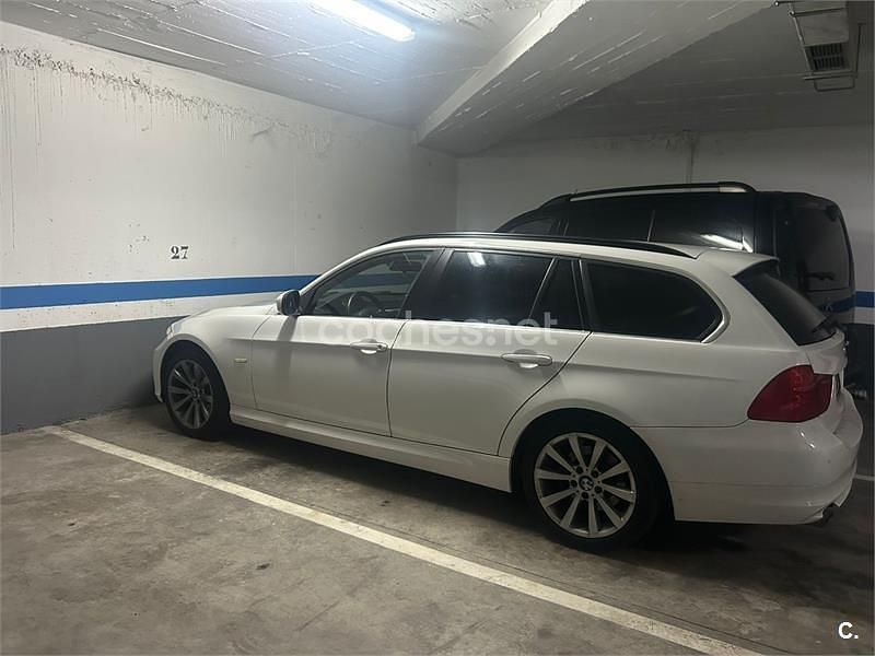 Usado BMW 318 143 CV (105 kW) 2012 Blanco Familiar