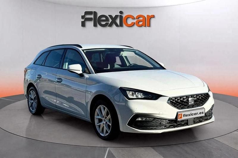 Usado Seat Leon Style 116 CV (85 kW) 2021 Blanco Utilitario