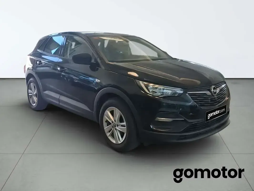 Usado Opel Grandland X Selective 120 CV (88 kW) 2017 Negro SUV