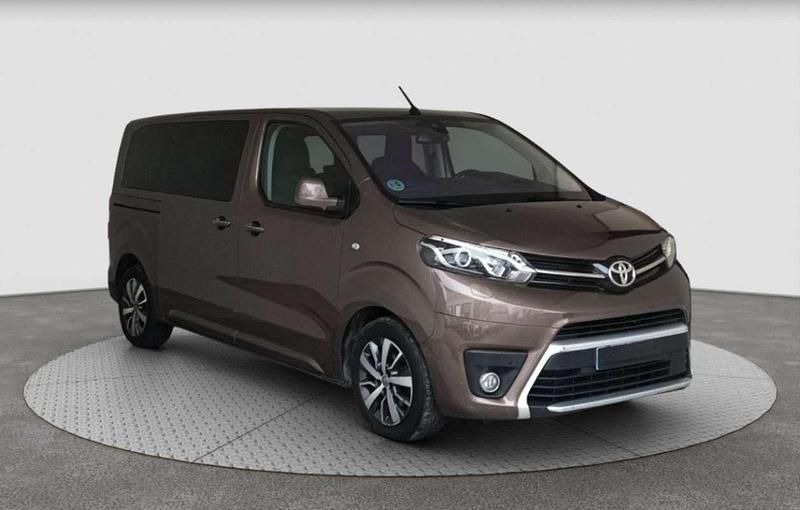 Usado Toyota Proace Advance 150 CV (110 kW) 2020 Marrón Monovolumen