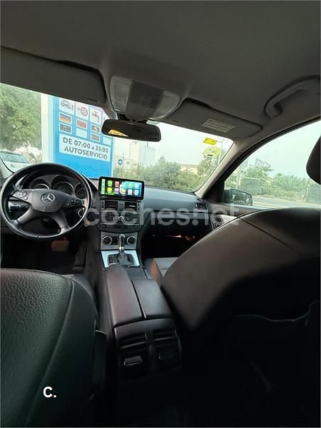 Usado Mercedes C200 Elegance 136 CV (100 kW) 2011 Gris / plata Berlina