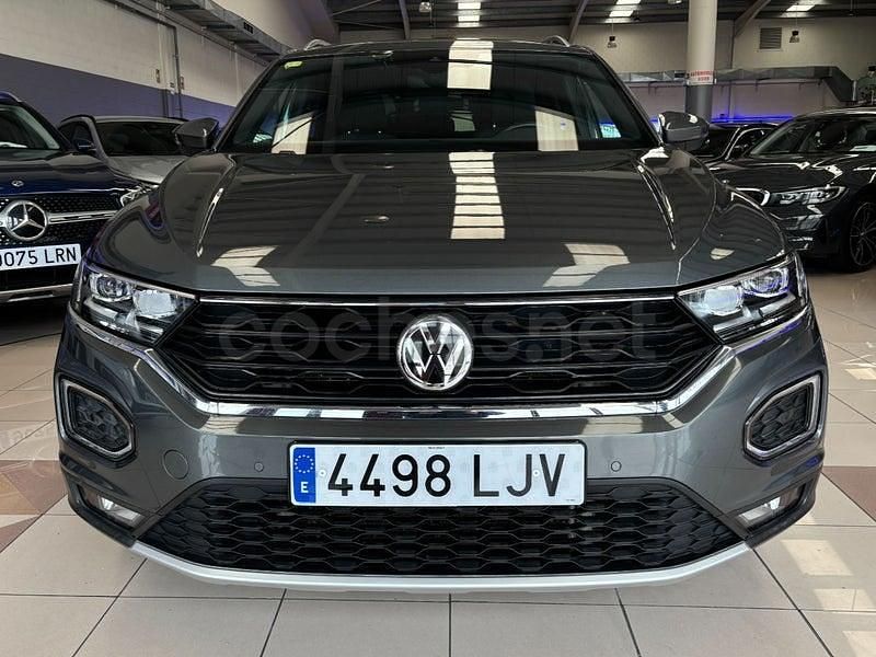 Usado VW T-Roc Sportline 150 CV (110 kW) 2020 Gris / plata SUV