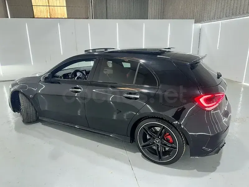Usado Mercedes A45 AMG 421 CV (309 kW) 2022 Negro Utilitario