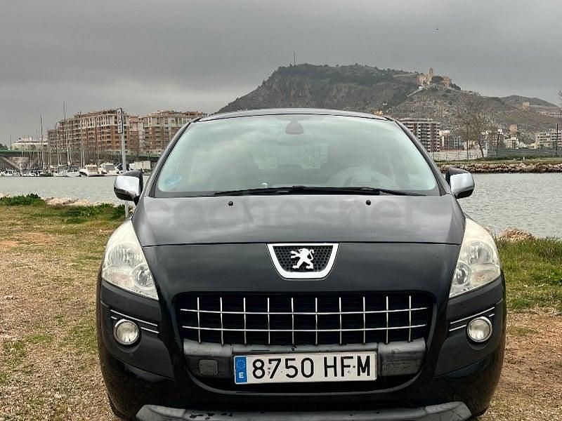 Usado Peugeot 3008 Sport 120 CV (88 kW) 2011 Negro Berlina