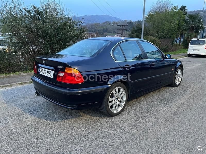 Usado BMW 330 231 CV (169 kW) 2001 Azul Berlina