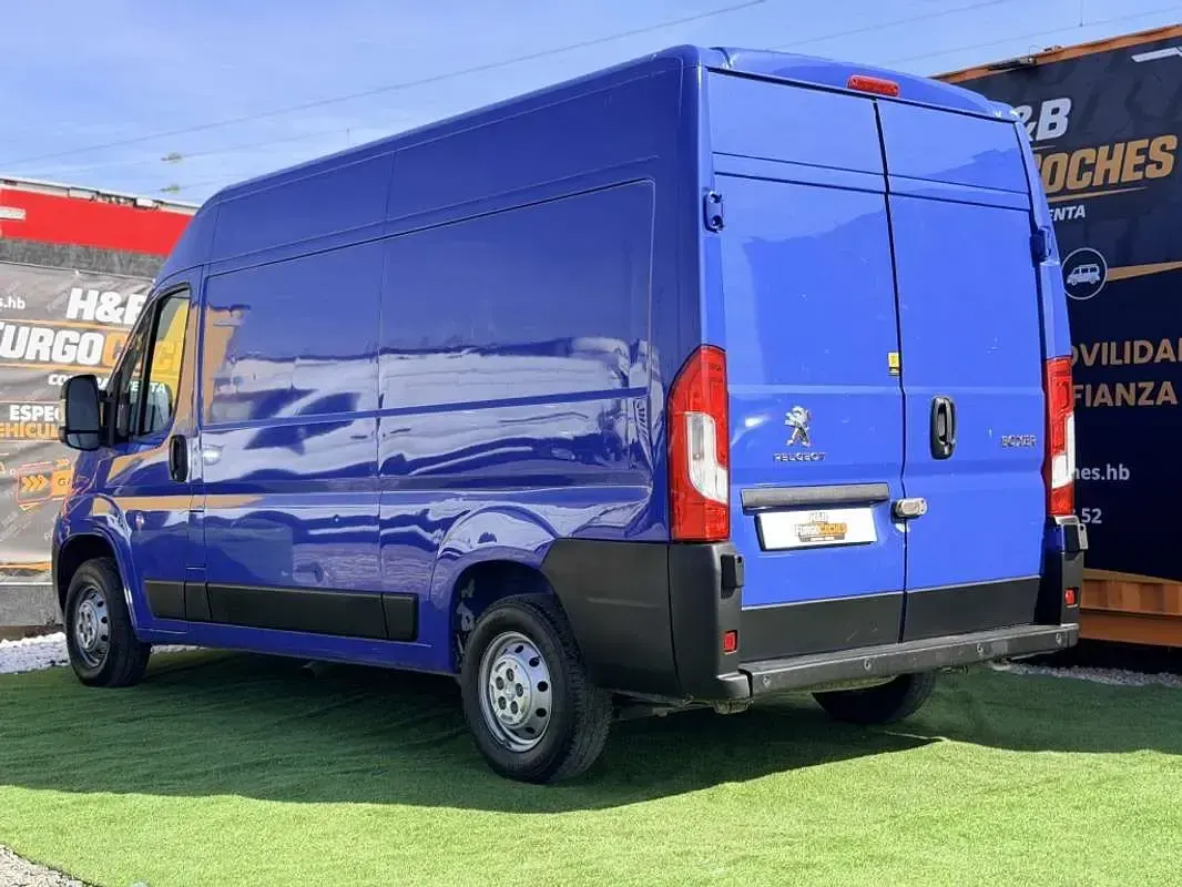 Usado Peugeot Boxer S 140 CV (102 kW) 2021 Azul Van