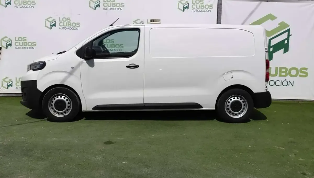 Usado Peugeot Expert Premium 114 CV (83 kW) 2018 Blanco Van