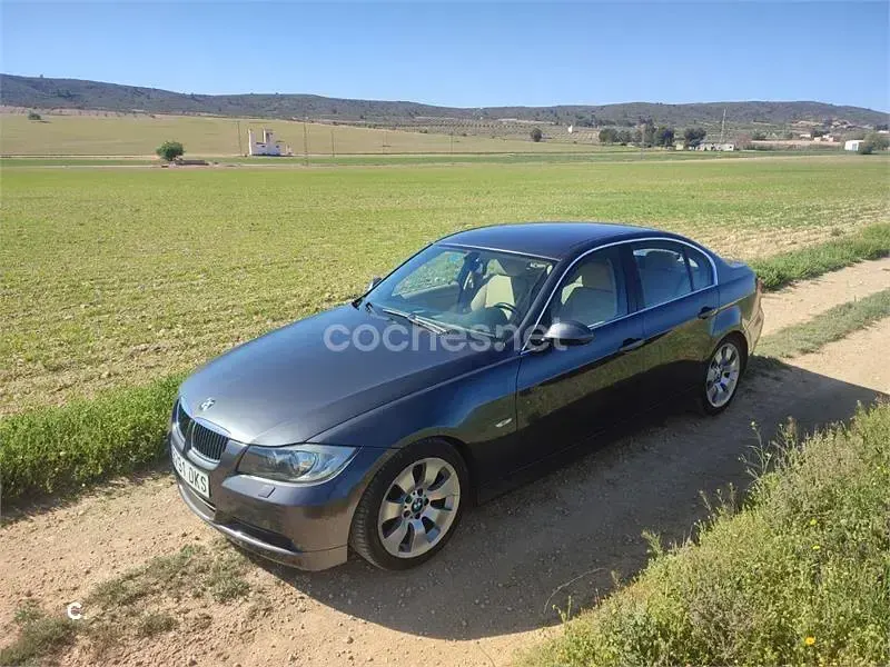 Usado BMW 325 218 CV (160 kW) 2005 Gris / plata Berlina