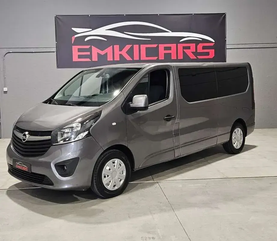 Usado Opel Vivaro 116 CV (85 kW) 2015 Gris Monovolumen