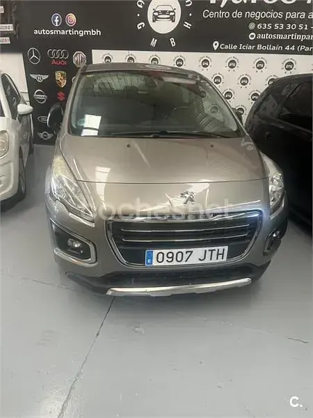 Usado Peugeot 3008 Style 130 CV (95 kW) 2016 Beige Berlina