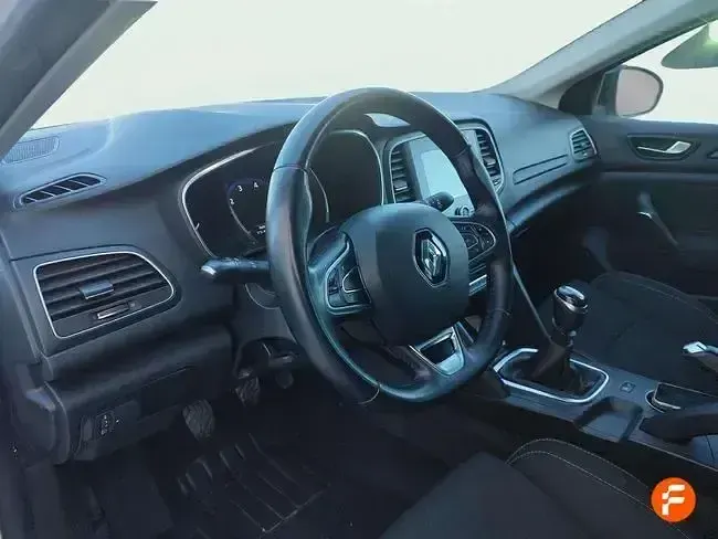 Usado Renault Mégane LIMITED 140 CV (102 kW) 2020 Blanco Berlina