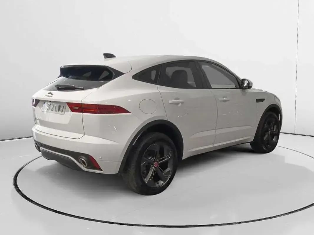Usado Jaguar E-Pace R-Dynamic 250 CV (183 kW) 2022 Blanco SUV