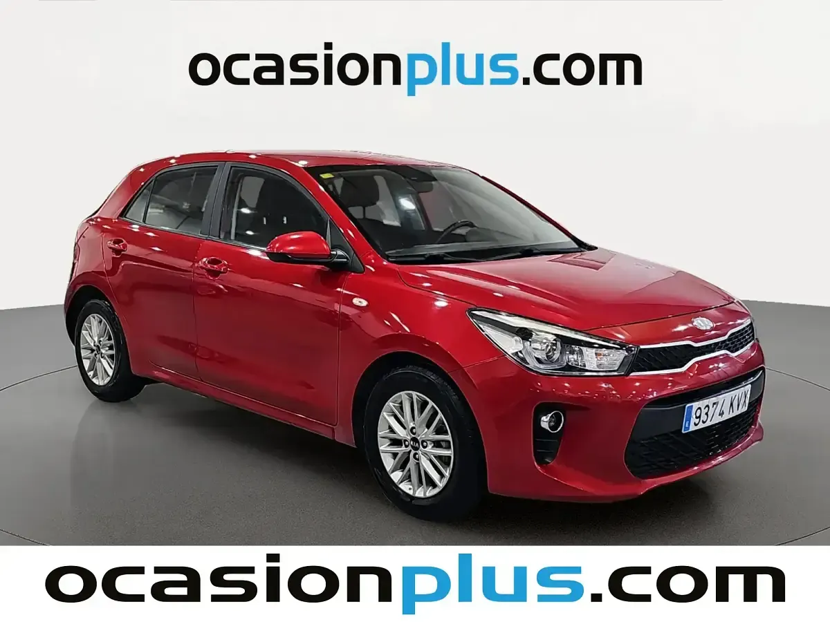 Usado Kia Rio 84 CV (61 kW) 2019 Rojo Berlina