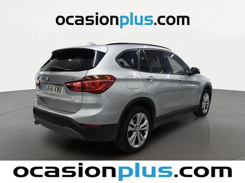 Usado BMW X1 140 CV (102 kW) 2019 Gris plata SUV