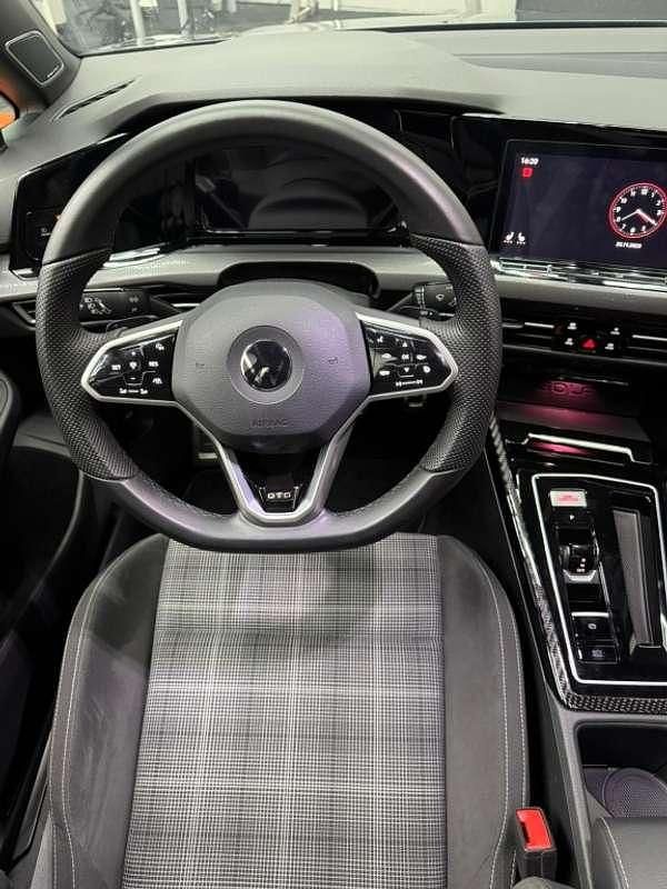 Usado VW Golf VIII GTD 200 CV (147 kW) 2022 Gris Utilitario