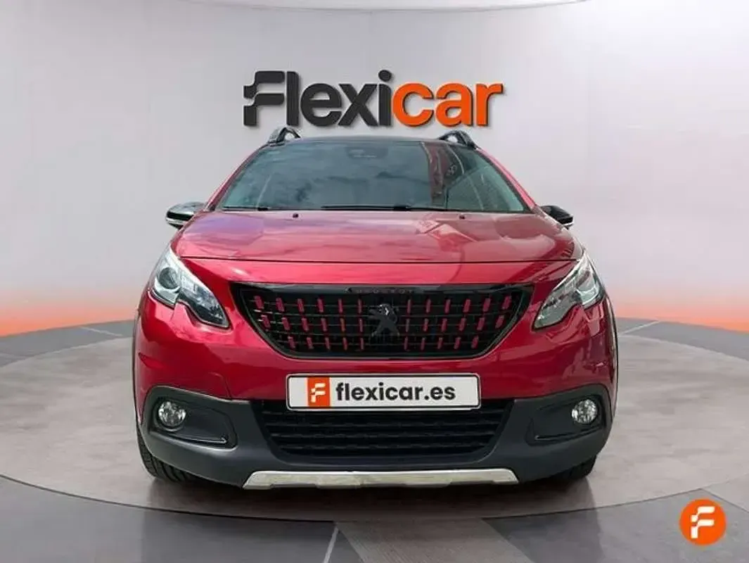 Usado Peugeot 2008 GT-line 131 CV (96 kW) 2018 Rojo SUV