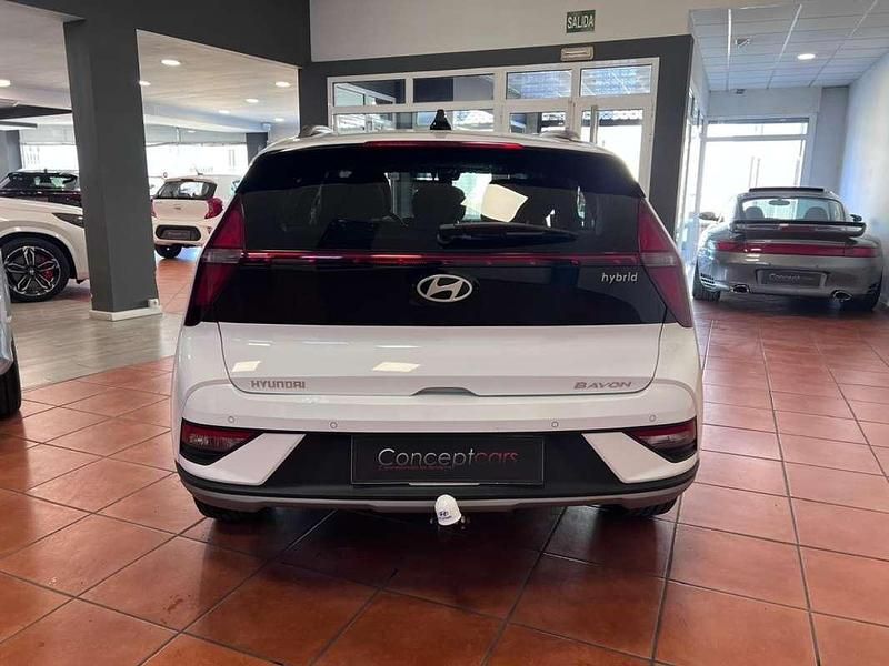 Usado Hyundai Bayon 102 CV (75 kW) 2024 Blanco SUV