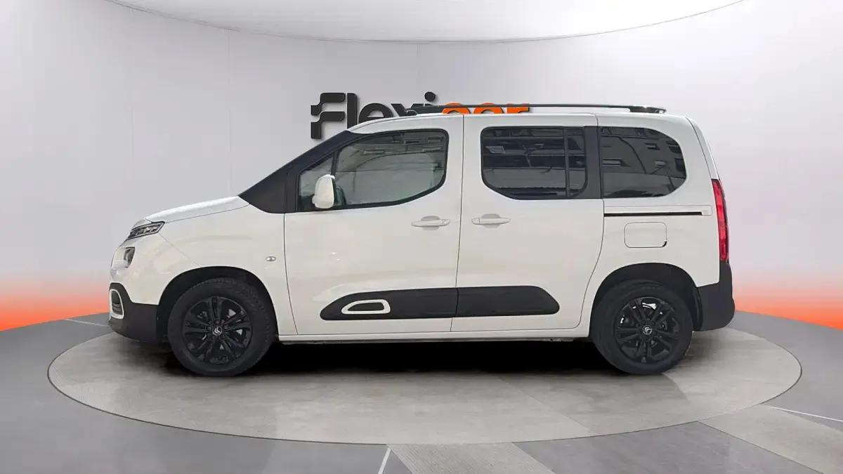 Usado Citroën Berlingo Feel 102 CV (75 kW) 2021 Blanco Monovolumen