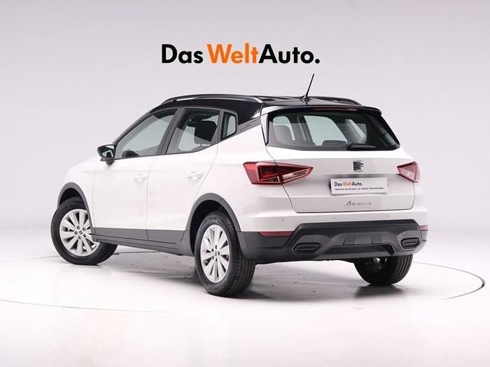 Usado Seat Arona Style 95 CV (69 kW) 2025 Blanco SUV