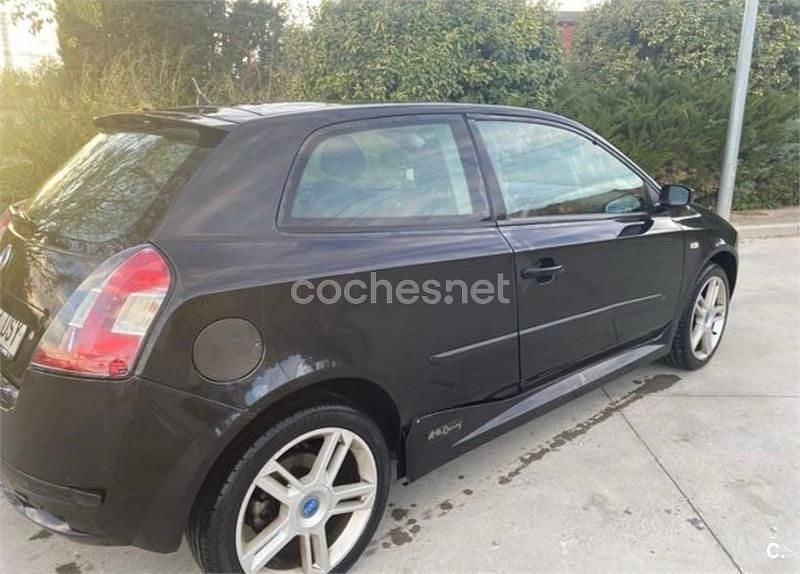 Usado Fiat Stilo Racing 103 CV (75 kW) 2005 Negro Berlina