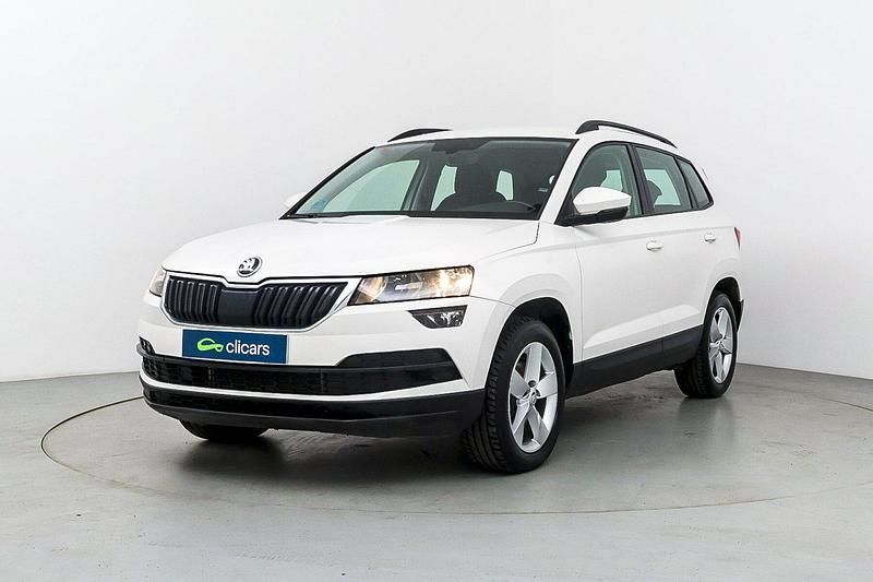 Usado Skoda Karoq Ambition 150 CV (110 kW) 2021 Blanco SUV