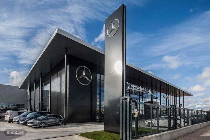 Blanco Usado 2024 Mercedes CLA200 Familiar | 36.390 € (Precio justo) - Imagen 1/4