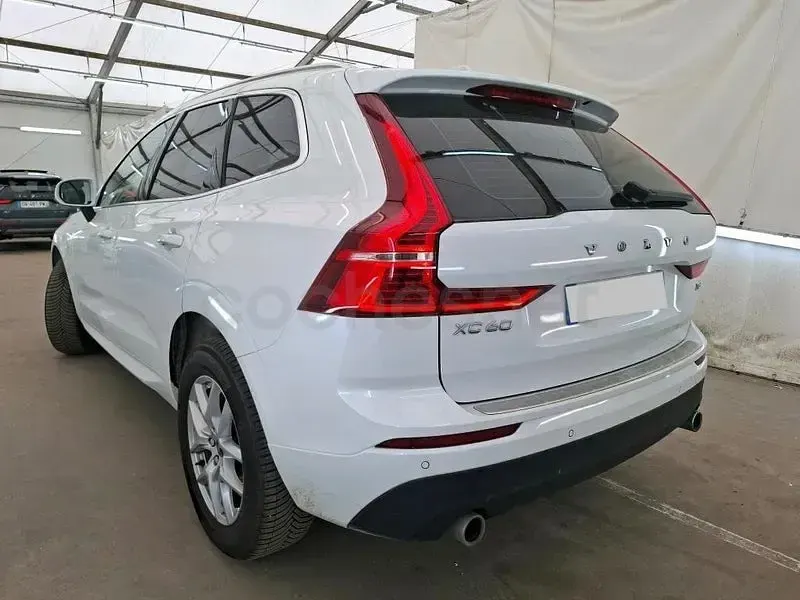 Usado Volvo XC60 Business Edition 390 CV (286 kW) 2019 Blanco SUV