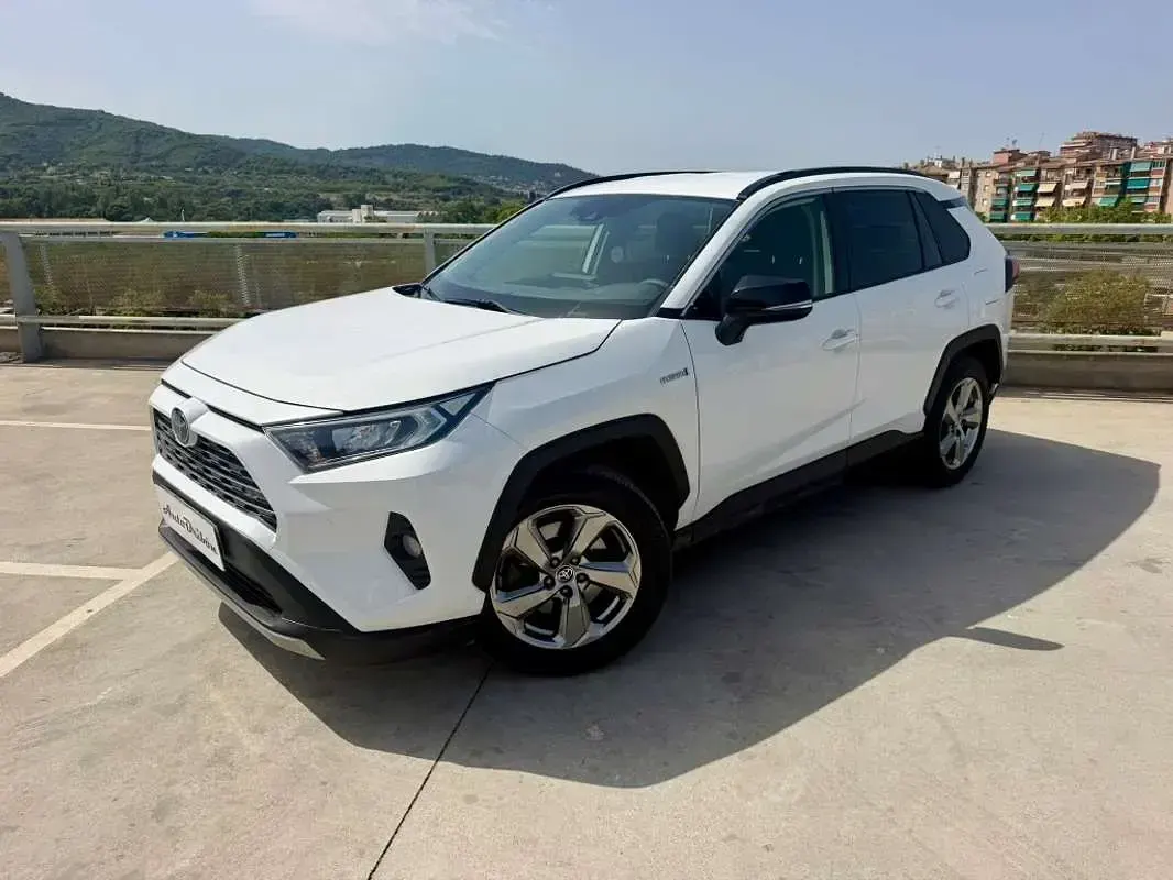 Usado Toyota RAV4 Hybrid Advance 222 CV (163 kW) 2022 Blanco SUV
