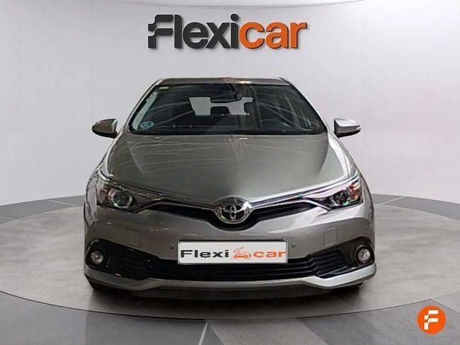 Usado Toyota Auris Active 116 CV (85 kW) 2016 Gris Berlina