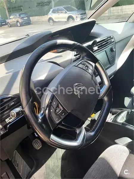 Usado Citroën C4 Picasso Feel 130 CV (95 kW) 2017 Rojo Monovolumen