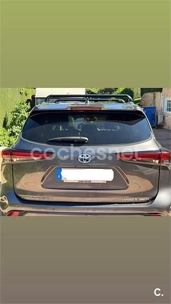 Usado Toyota Highlander Advance 246 CV (180 kW) 2021 Gris / plata SUV