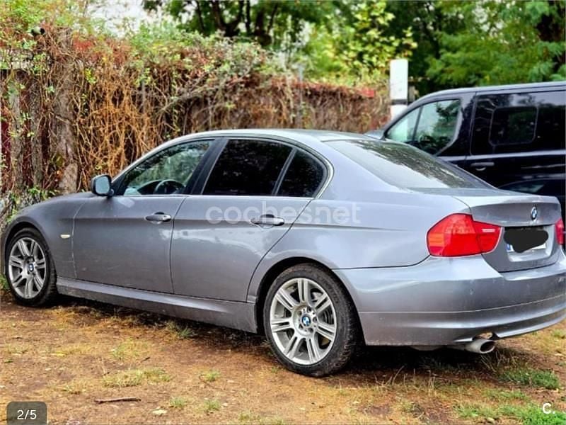 Usado BMW 318 143 CV (105 kW) 2009 Gris / plata Berlina