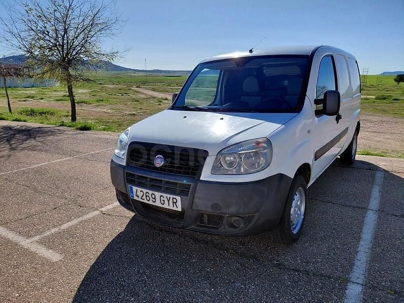 Usado Fiat Doblò Active 75 CV (55 kW) 2010 Blanco Monovolumen