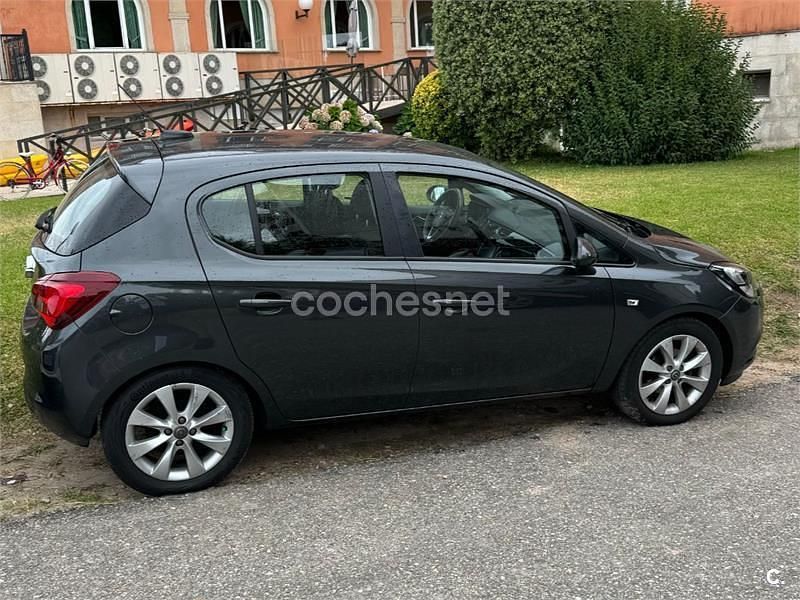 Usado Opel Corsa Selective 90 CV (66 kW) 2017 Gris / plata Berlina