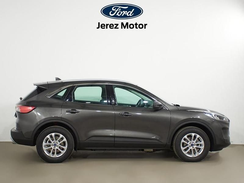 Usado Ford Kuga Titanium 225 CV (165 kW) 2022 Gris magnético SUV