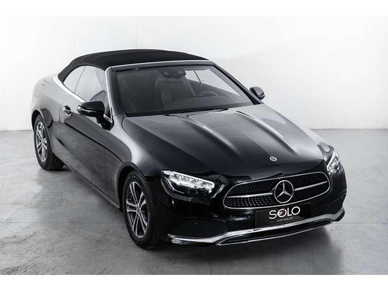 Usado Mercedes E220 194 CV (142 kW) 2021 Negro Descapotable