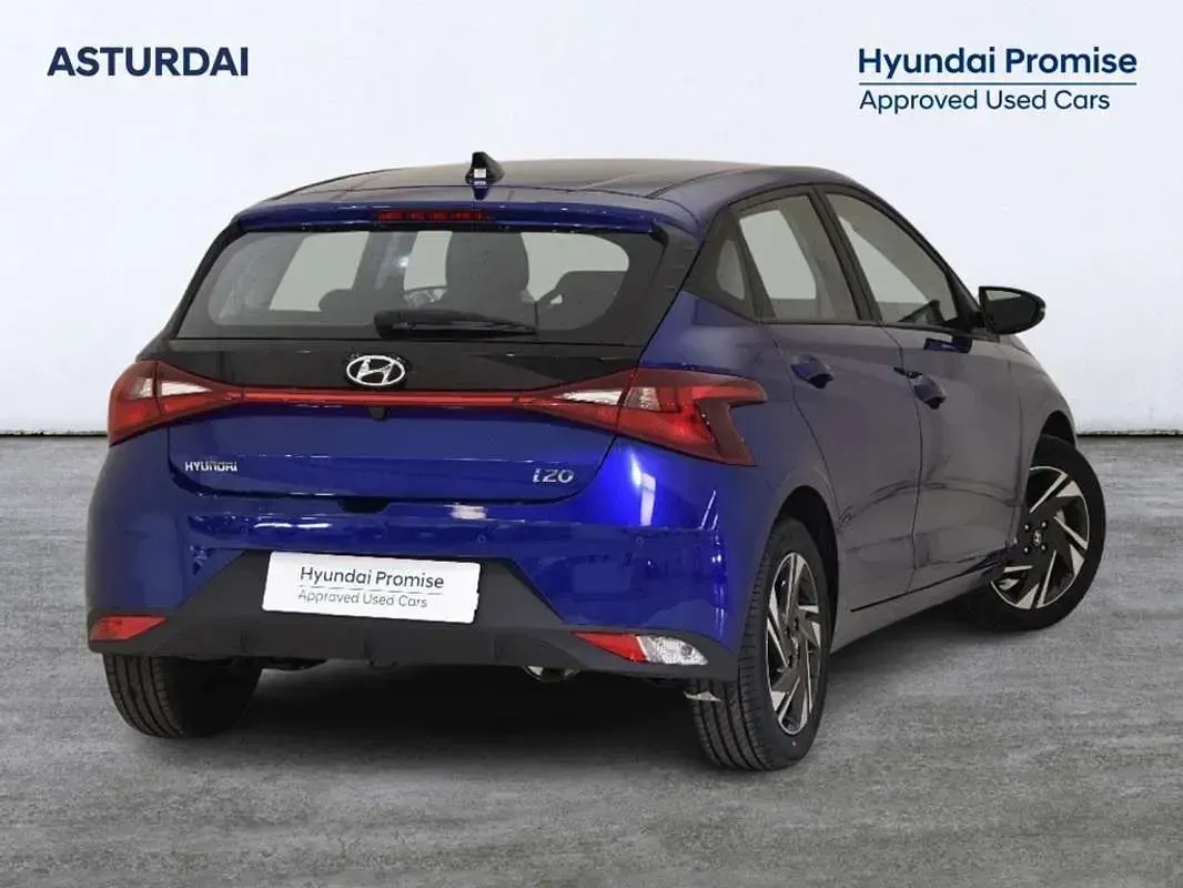 Usado Hyundai i20 101 CV (74 kW) 2022 Azul Utilitario