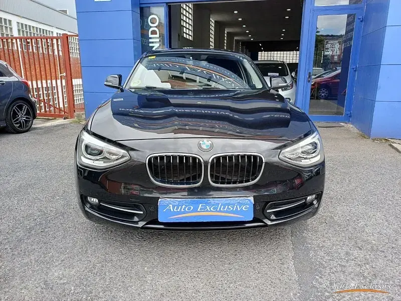 Usado BMW 118 Exclusive 143 CV (105 kW) 2012 Negro Utilitario