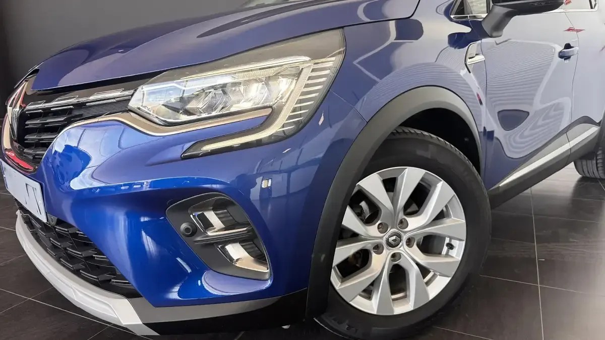 Usado Renault Captur Zen 115 CV (84 kW) 2020 Azul SUV