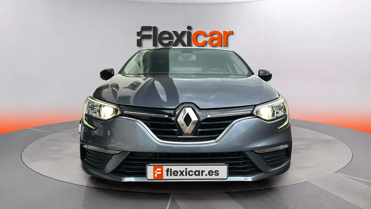 Usado Renault Mégane LIMITED 140 CV (102 kW) 2020 Beige Berlina