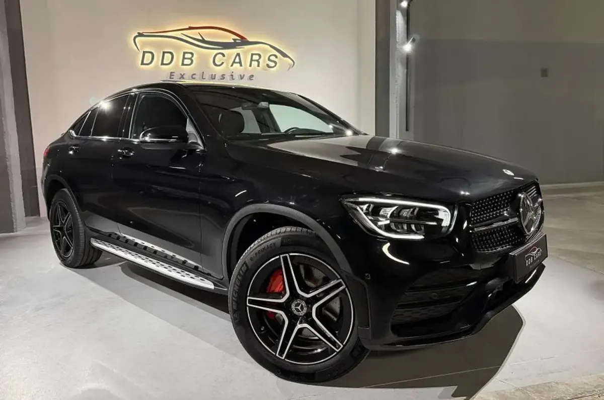 Usado Mercedes GLC300 317 CV (233 kW) 2023 Negro SUV