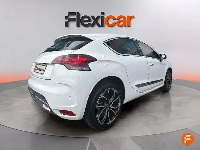 Usado DS Automobiles DS4 Style 131 CV (96 kW) 2017 Blanco