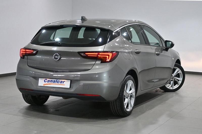 Begagnad Opel Astra Dynamic 125 HK (91 kW) 2016 Grå