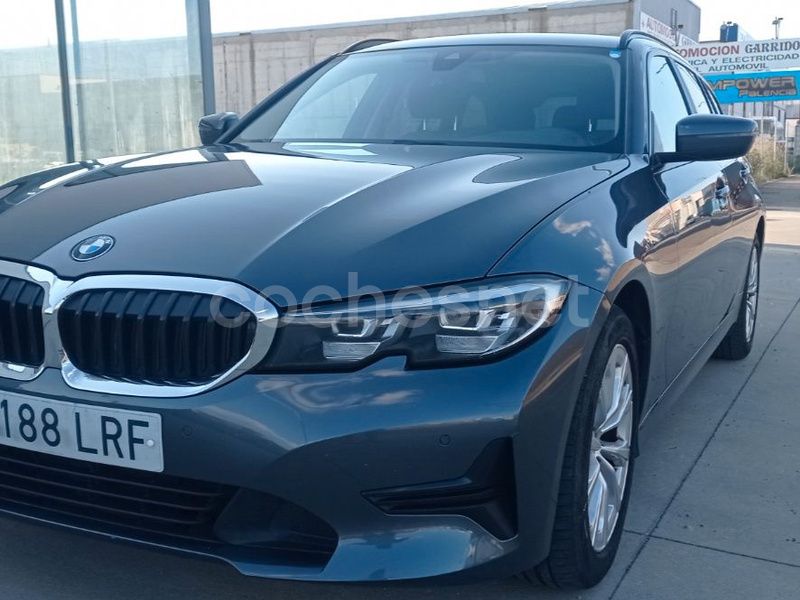 Gris / plata Usado 2021 BMW 318 Familiar | 19.300 € (Super precio) - Imagen 1/4