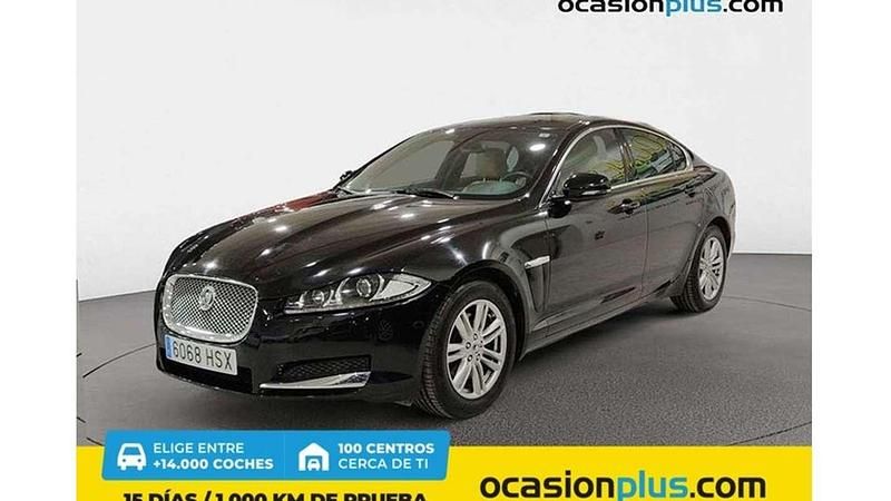 Negro Usado 2013 Jaguar XF Luxury Berlina | 13.700 € - Imagen 1/4