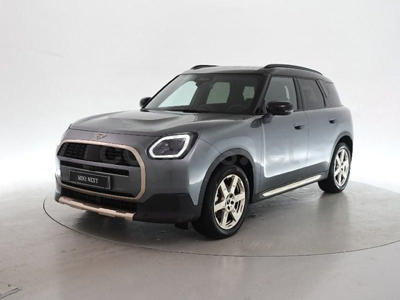 Usado Mini Countryman 163 CV (119 kW) 2025 Verde (smokey green metallic) SUV